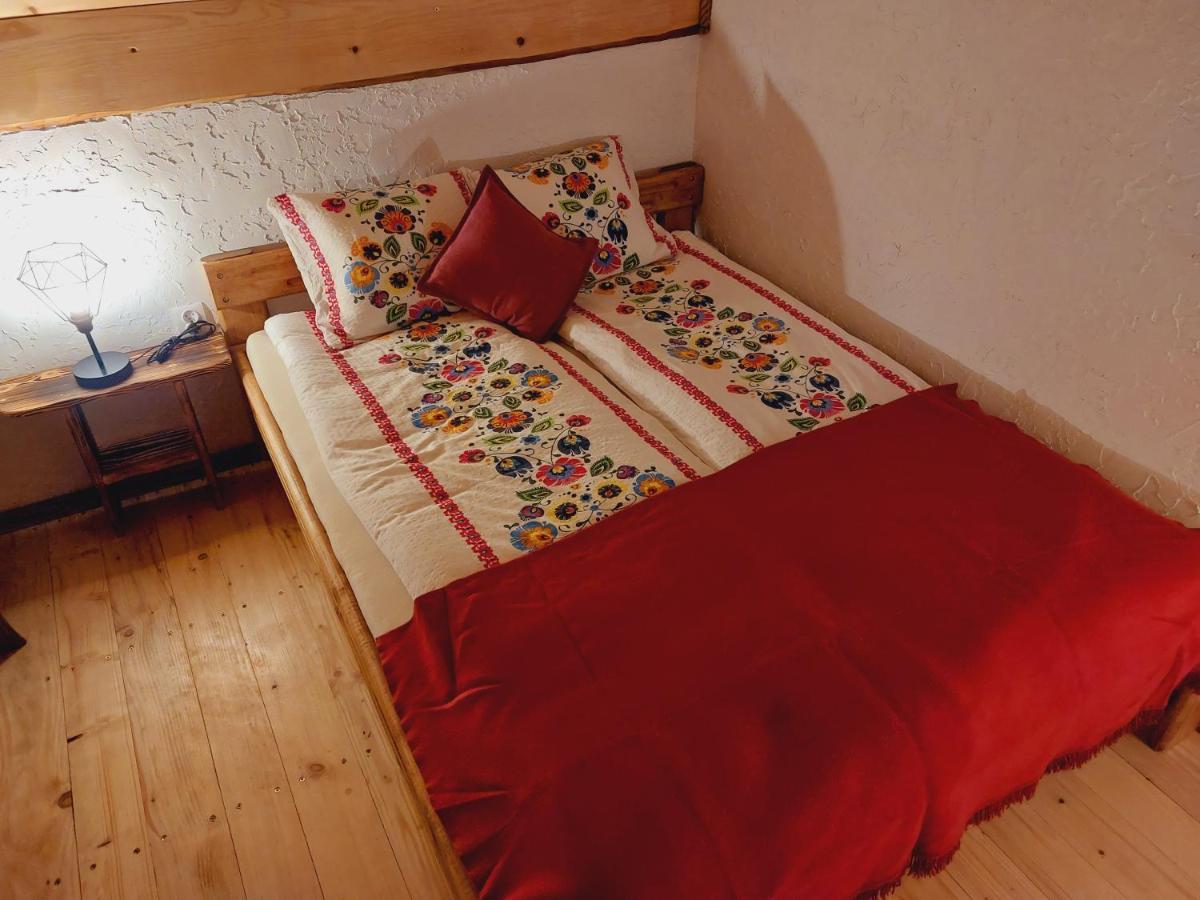 Pod Holica 3 Bieszczady Ustjanowa Gorna