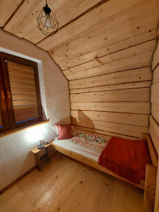 Pod Holica 3 Bieszczady Holiday home Ustjanowa Gorna