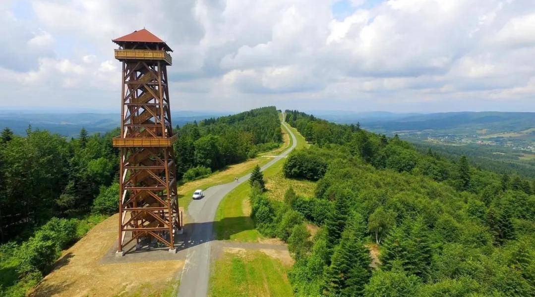 Pod Holica 3 Bieszczady Ustjanowa Gorna